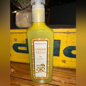 Bath & Body Works Limoncello Cleansing Gel Hand Soap - New